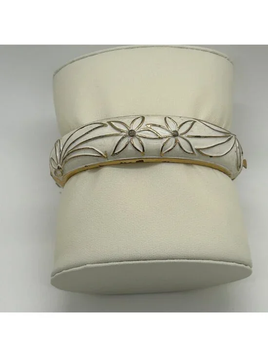 Vintage White Enamel Gold Tone Floral Hinged Bangle Clamper Bracelet Retro Flowe - Picture 3 of 12
